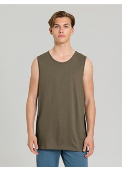 Sinsay - Bawełniany tank top basic - khaki ze sklepu Sinsay w kategorii T-shirty męskie - zdjęcie 183998294