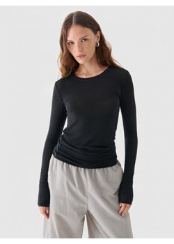 Damski longsleeve z modalu i kaszmiru Outhorn OTHWAW24TLONF466 - czarny ze sklepu Sportstylestory.com w kategorii Bluzki damskie - zdjęcie 184004454