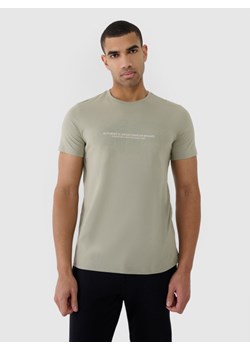 Męski t-shirt z nadrukiem 4F 4FWSS25TTSHM2004 - khaki ze sklepu Sportstylestory.com w kategorii T-shirty męskie - zdjęcie 184004700