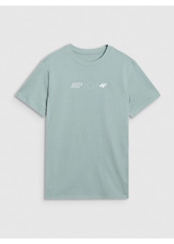 Męski t-shirt z nadrukiem 4F 4FRSS25TTSHM2847 - miętowy ze sklepu Sportstylestory.com w kategorii T-shirty męskie - zdjęcie 184005061