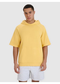 Męska bluza dresowa z krótkim rękawem 4F 4FWSS25TSWSM1538 - żółta ze sklepu Sportstylestory.com w kategorii Bluzy męskie - zdjęcie 184005384