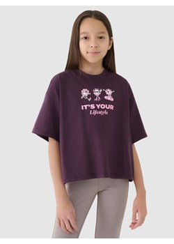 Dziewczęcy crop top z nadrukiem4F 4FJRSS25TTSHF2587 - fioletowy ze sklepu Sportstylestory.com w kategorii Bluzki dziewczęce - zdjęcie 184005982