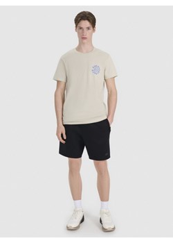 Męskie spodenki dresowe 4F 4FWSS25TSHOM534 - czarne ze sklepu Sportstylestory.com w kategorii Spodenki męskie - zdjęcie 184006041