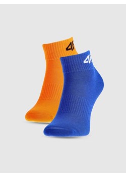 Chłopięce skarpetki za kostkę (2-pack) 4F 4FJWSS25USOCM434 - multikolor ze sklepu Sportstylestory.com w kategorii Skarpetki dziecięce - zdjęcie 184006583