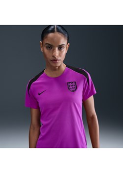 Damska koszulka piłkarska z krótkim rękawem Nike Dri-FIT Anglia Strike - Fiolet ze sklepu Nike poland w kategorii Bluzki damskie - zdjęcie 184007004