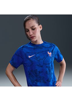 Damska przedmeczowa koszulka piłkarska z krótkim rękawem Nike Dri-FIT FFF Academy Pro - Niebieski ze sklepu Nike poland w kategorii Bluzki damskie - zdjęcie 184007034