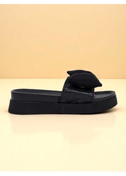 Royalfashion Damskie klapki na platformie z kokardką Mivo Jump ze sklepu royalfashion.pl w kategorii Klapki damskie - zdjęcie 184012493