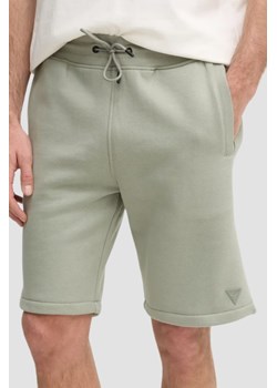 GUESS Zielone męskie shorty Aldwin, Rozmiar M ze sklepu outfit.pl w kategorii Spodenki męskie - zdjęcie 184012583