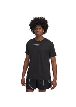 Męski t-shirt z nadrukiem Under Armour UA M Stacked Logo SS - czarny ze sklepu Sportstylestory.com w kategorii T-shirty męskie - zdjęcie 184012712
