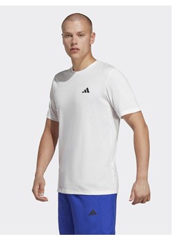 adidas Koszulka techniczna Train Essentials IC7423 Biały Regular Fit ze sklepu MODIVO w kategorii T-shirty męskie - zdjęcie 184019353