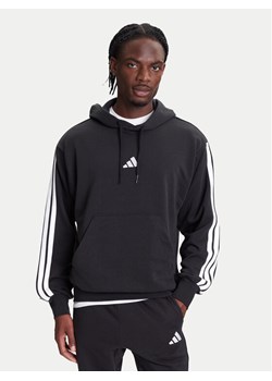 adidas Bluza Essentials 3-Stripes JD1874 Czarny Regular Fit ze sklepu MODIVO w kategorii Bluzy męskie - zdjęcie 184019384