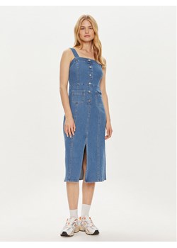Vero Moda Sukienka jeansowa Saila 10310393 Niebieski Regular Fit ze sklepu MODIVO w kategorii Sukienki - zdjęcie 184023452
