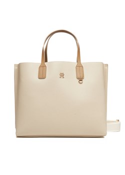 Torebka Tommy Hilfiger Th Distinct Satchel AW0AW17463 Beżowy ze sklepu eobuwie.pl w kategorii Torby Shopper bag - zdjęcie 184026042