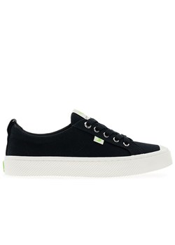 Buty damskie Cariuma Oca Low 100103B01 - czarne ze sklepu streetstyle24.pl w kategorii Trampki damskie - zdjęcie 184026643