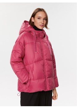 Guess Kurtka zimowa Letizia W3BL21 WG0V0 Czerwony Regular Fit ze sklepu MODIVO w kategorii Kurtki damskie - zdjęcie 184030834