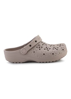 Klapki Crocs Classic Floral Cut Out Clog 210927-214 beżowy - id: 227393 - marki Crocs - 184033522 Klapki Crocs Classic Floral Cut Out Clog 210927-214 beżowy ze sklepu ButyModne.pl w kategorii Klapki damskie - zdjęcie 184033522