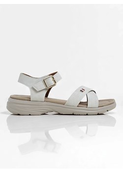 Royalfashion Damskie sandały na płaskim obcasie Nirras ze sklepu royalfashion.pl w kategorii Sandały damskie - zdjęcie 184037362