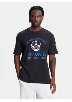 adidas T-Shirt 90s Football Graphic JX3064 Czarny Regular Fit ze sklepu MODIVO w kategorii T-shirty męskie - zdjęcie 184038423