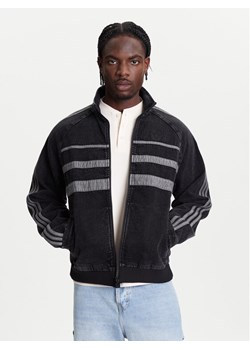 adidas Bluza adicolor First Black Denim JW5883 Czarny Regular Fit ze sklepu MODIVO w kategorii Bluzy męskie - zdjęcie 184038484