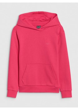 Dziewczęca bluza dresowa nierozpinana z kapturem 4F 4FJWSS25TSWSF1707 - różowa ze sklepu Sportstylestory.com w kategorii Bluzy dziewczęce - zdjęcie 184040770