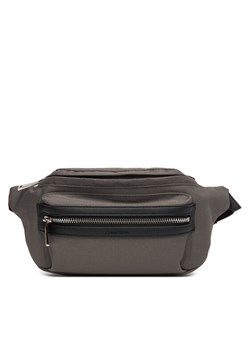 Calvin Klein Saszetka nerka Contrast Belt Bag LV04D3073G Szary ze sklepu MODIVO w kategorii Nerki - zdjęcie 184045872