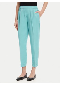 United Colors Of Benetton Spodnie materiałowe 4Y09DF079 Zielony Regular Fit ze sklepu MODIVO w kategorii Spodnie damskie - zdjęcie 184048972