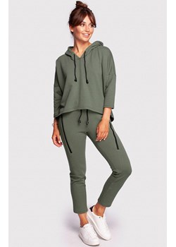 Bluza o luźnym kroju z kapturem w kolorze khaki B239, Kolor khaki, Rozmiar 2XL/3XL, BE ze sklepu Primodo w kategorii Bluzy damskie - zdjęcie 184061223