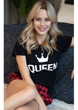 Dwuczęściowa piżama QUEEN PM.9943.RED, Kolor czerwono-czarny, Rozmiar S, Doctor Nap ze sklepu Primodo w kategorii Piżamy damskie - zdjęcie 184064014