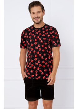 Piżama męska na krótki rękaw i krótkie spodnie Cherry, Kolor czarno-czerwony, Rozmiar S, Italian Fashion ze sklepu Primodo w kategorii Piżamy męskie - zdjęcie 184073423