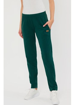 Spodnie damskie dresowe długie ciemnozielone Lagos, Kolor ciemnozielony, Rozmiar S, Italian Fashion ze sklepu Primodo w kategorii Spodnie damskie - zdjęcie 184074402