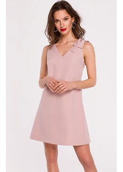 Elegancka sukienka damska z kokardą na ramieniu pastelowa K128, Kolor brudny róż, Rozmiar L, makover ze sklepu Primodo w kategorii Sukienki - zdjęcie 184079084
