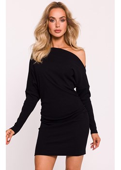 Prążkowana sukienka mini z odkrytymi ramionami czarna M818, Kolor czarny, Rozmiar 2XL/3XL, MOE ze sklepu Primodo w kategorii Sukienki - zdjęcie 184083884