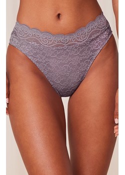 Triumph figi typu Tai wrzosowe Amourette 300 Magic Wire 02 10158148, Kolor wrzosowy, Rozmiar 36, Triumph ze sklepu Primodo w kategorii Majtki damskie - zdjęcie 184093390