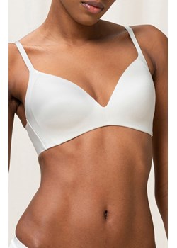 Triumph biustonosz usztywniany bez fiszbin Body Make-up Soft Touch P EX 10193526, Kolor waniliowy, Rozmiar 75A, Triumph ze sklepu Primodo w kategorii Biustonosze - zdjęcie 184093552