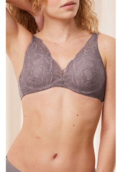 Triumph biustonosz push-up Body Make-Up Illusion Lace WP 10219710-3091, Kolor gołębi, Rozmiar 70C, Triumph ze sklepu Primodo w kategorii Biustonosze - zdjęcie 184094494