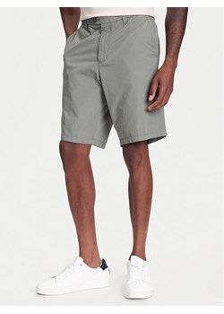 United Colors Of Benetton Szorty materiałowe 4W3LU9014 Szary Regular Fit ze sklepu MODIVO w kategorii Spodenki męskie - zdjęcie 184098270