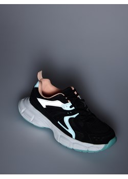 Reserved - Lekkie sneakersy z odblaskowymi elementami - czarny ze sklepu Reserved w kategorii Buty sportowe dziecięce - zdjęcie 184100942