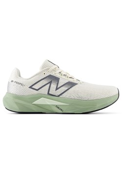 Buty męskie New Balance FuelCell Propel v5 MFCPRCA5 – beżowe ze sklepu New Balance Poland w kategorii Buty sportowe męskie - zdjęcie 184102480
