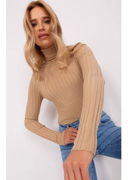 Sweter z golfem camelowy PM-SW-1087.09, Kolor camel, Rozmiar S/M, P-M ze sklepu Intymna w kategorii Swetry damskie - zdjęcie 184123264