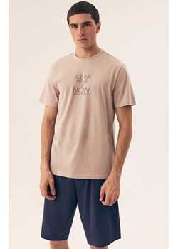 Henderson krótka piżama męska Dreamer 42632-02X, Kolor beżowy-wzór, Rozmiar 2XL, Henderson ze sklepu Intymna w kategorii Piżamy męskie - zdjęcie 184126434