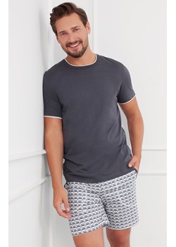 Piżama męska na krótki rękaw i krótkie spodnie Albert, Kolor grafitowy-wzór, Rozmiar M, Italian Fashion ze sklepu Intymna w kategorii Piżamy męskie - zdjęcie 184127481