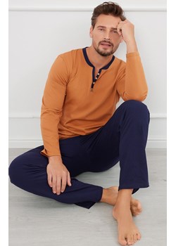Piżama męska z długi rękawem i długimi spodniami Juliusz, Kolor koniakowo-granatowy, Rozmiar M, Italian Fashion ze sklepu Intymna w kategorii Piżamy męskie - zdjęcie 184128711