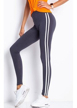 Grafitowe legginsy damskie z lampasami RV-LG-4954.12, Kolor grafitowy, Rozmiar XS, BASIC FEEL GOOD ze sklepu Intymna w kategorii Spodnie damskie - zdjęcie 184137540
