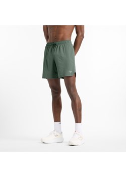 Spodenki męskie New Balance MS41283DKJ – zielone ze sklepu New Balance Poland w kategorii Spodenki męskie - zdjęcie 184157474