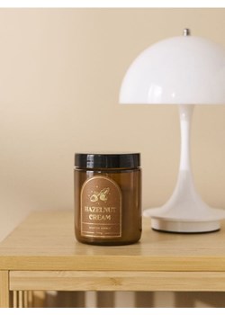 Sinsay - Świeca zapachowa Hazelnut Cream - brązowy ze sklepu Sinsay w kategorii Świece i dyfuzory - zdjęcie 184158013