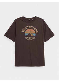 Outhorn T-Shirt OTHAW23TTSHM0940 Brązowy Regular Fit ze sklepu MODIVO w kategorii T-shirty męskie - zdjęcie 184158551
