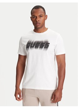 Guess T-Shirt Z5YI12 I3Z14 Biały Regular Fit ze sklepu MODIVO w kategorii T-shirty męskie - zdjęcie 184158640