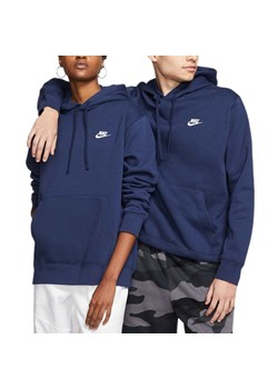 Bluza Nike NSW Club Fleece BV2654-410 - granatowa ze sklepu streetstyle24.pl w kategorii Bluzy męskie - zdjęcie 184166661