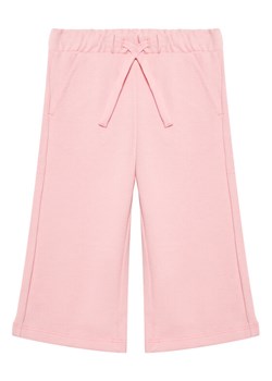 United Colors Of Benetton Spodnie dresowe 3UNIGF04P Różowy Wide Leg ze sklepu MODIVO w kategorii Spodnie dziewczęce - zdjęcie 184167491