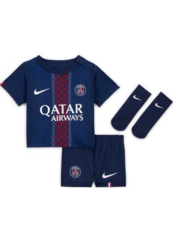 Trzyczęściowy strój piłkarski dla niemowląt i maluchów Nike Paris Saint-Germain Stadium 2025/26 (wersja domowa) – replika - Niebieski - id: 41576637299new - marki Nike - 184168790 Trzyczęściowy strój piłkarski dla niemowląt i maluchów Nike Paris Saint-Germain Stadium 2025/26 (wersja domowa) – replika - Niebieski ze sklepu Nike poland w kategorii Odzież dla niemowląt - zdjęcie 184168790